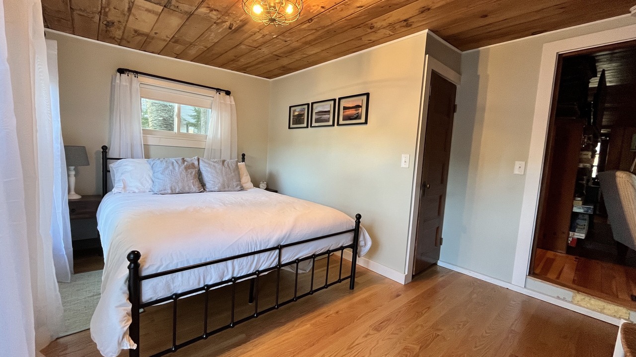 Photo of Bedroom in Weare
