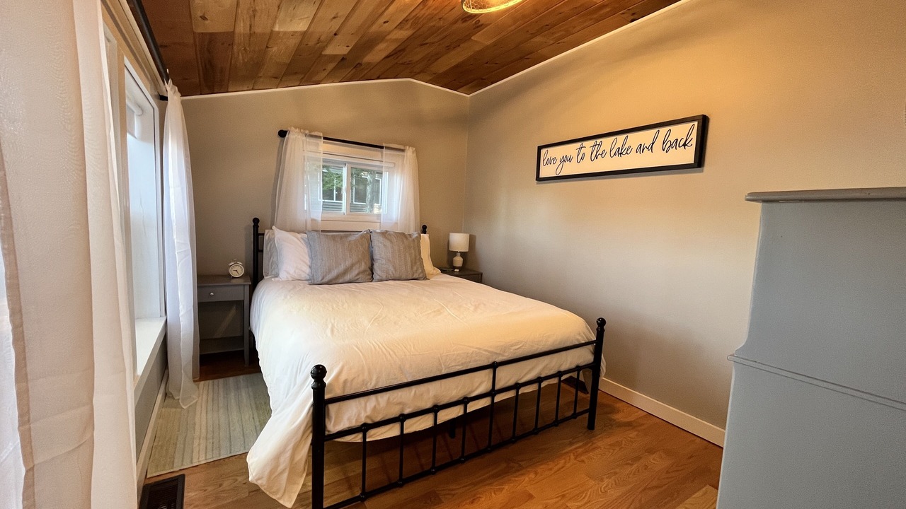 Photo of Bedroom in Weare