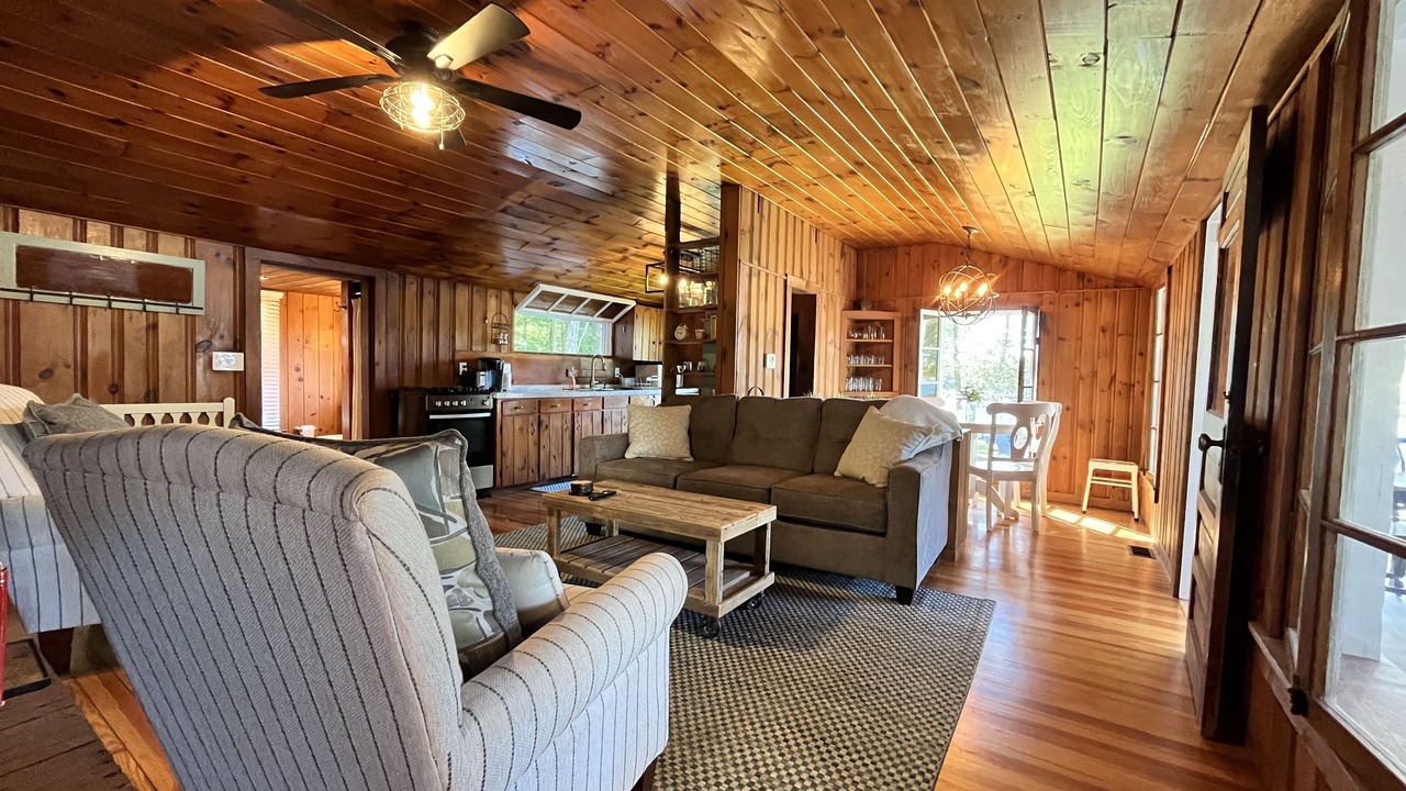 Photo of Livingroom in Weare