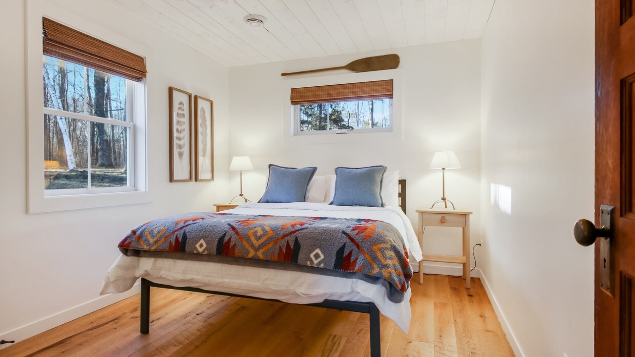 Photo of Bedroom in Northwoods Beach