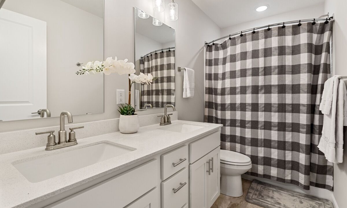 Photo of Bathroom in Blaine