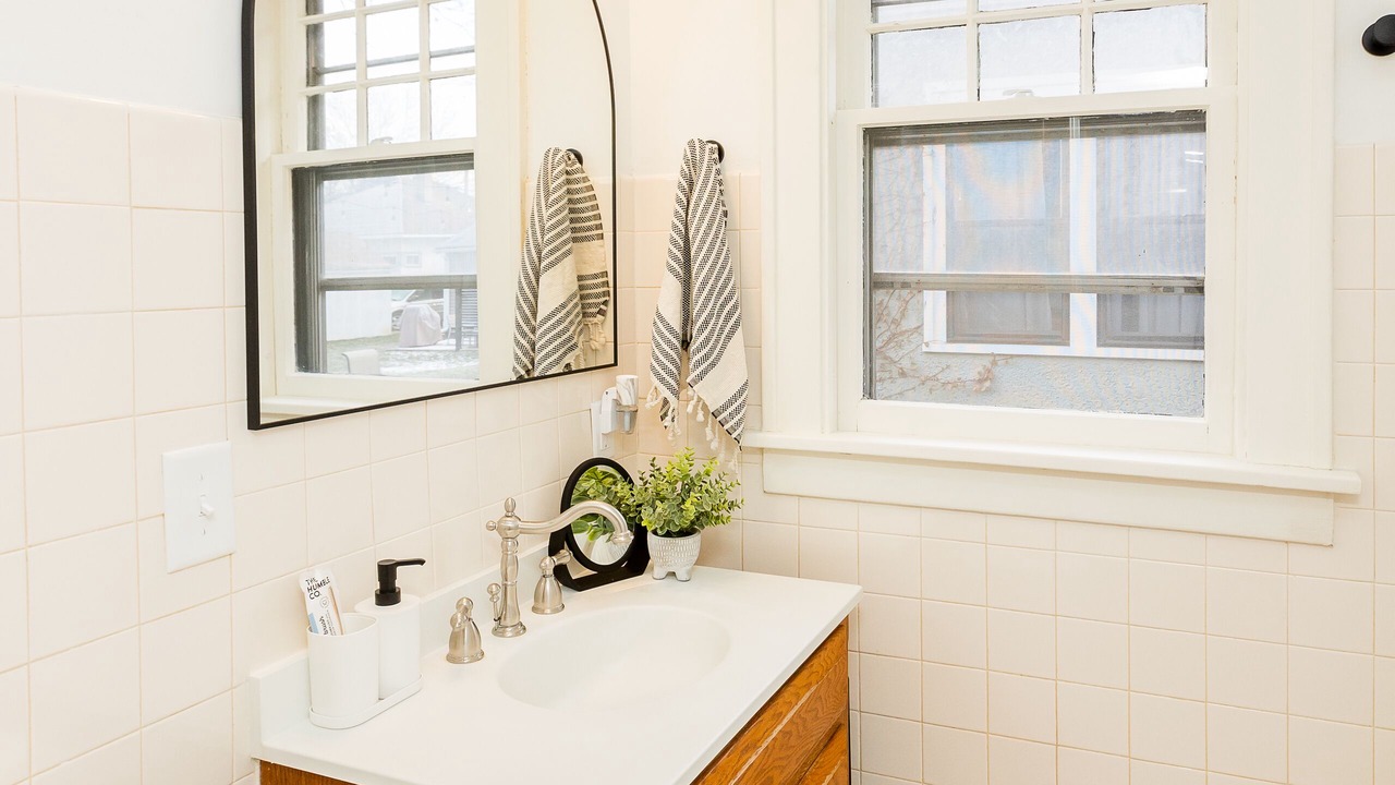 Photo of Bathroom in Kutzky Park
