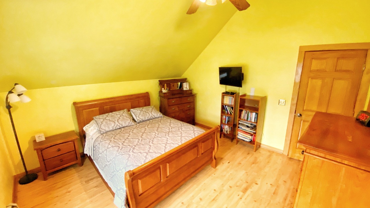 Photo of Bedroom in Voluntown