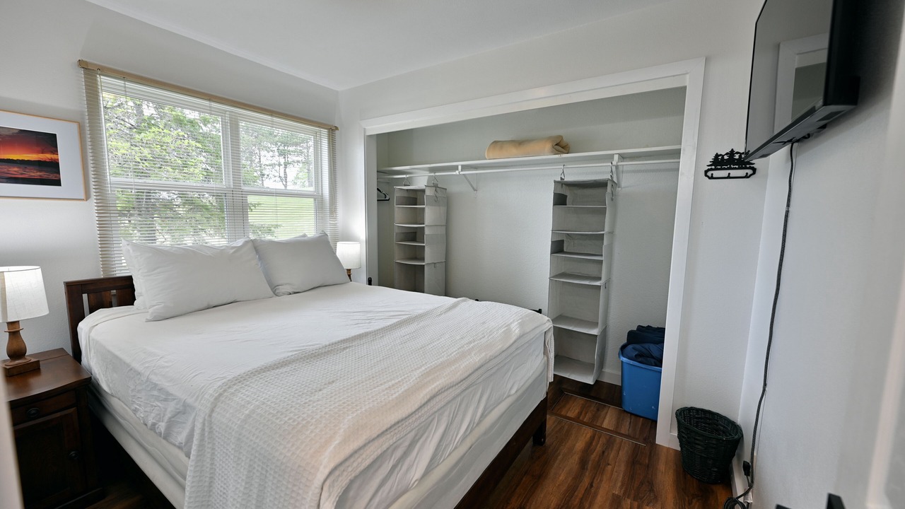 Photo of Bedroom in Cable