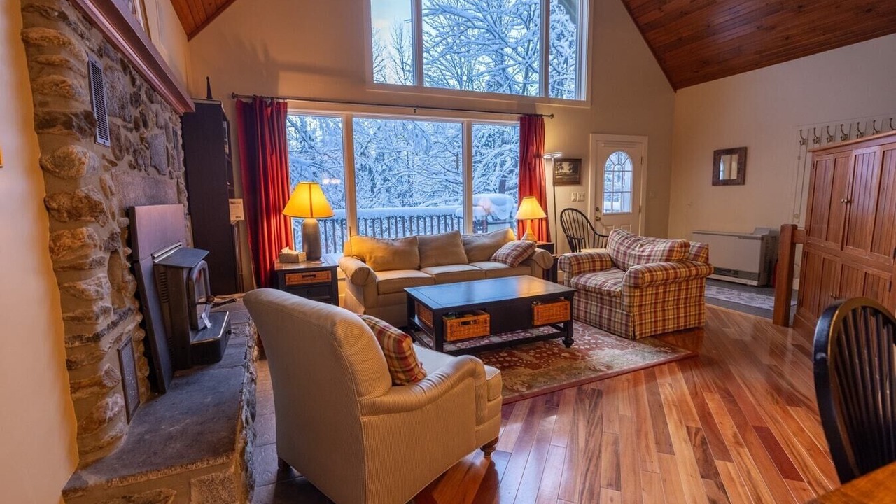 Photo of Livingroom in Montgomery Center
