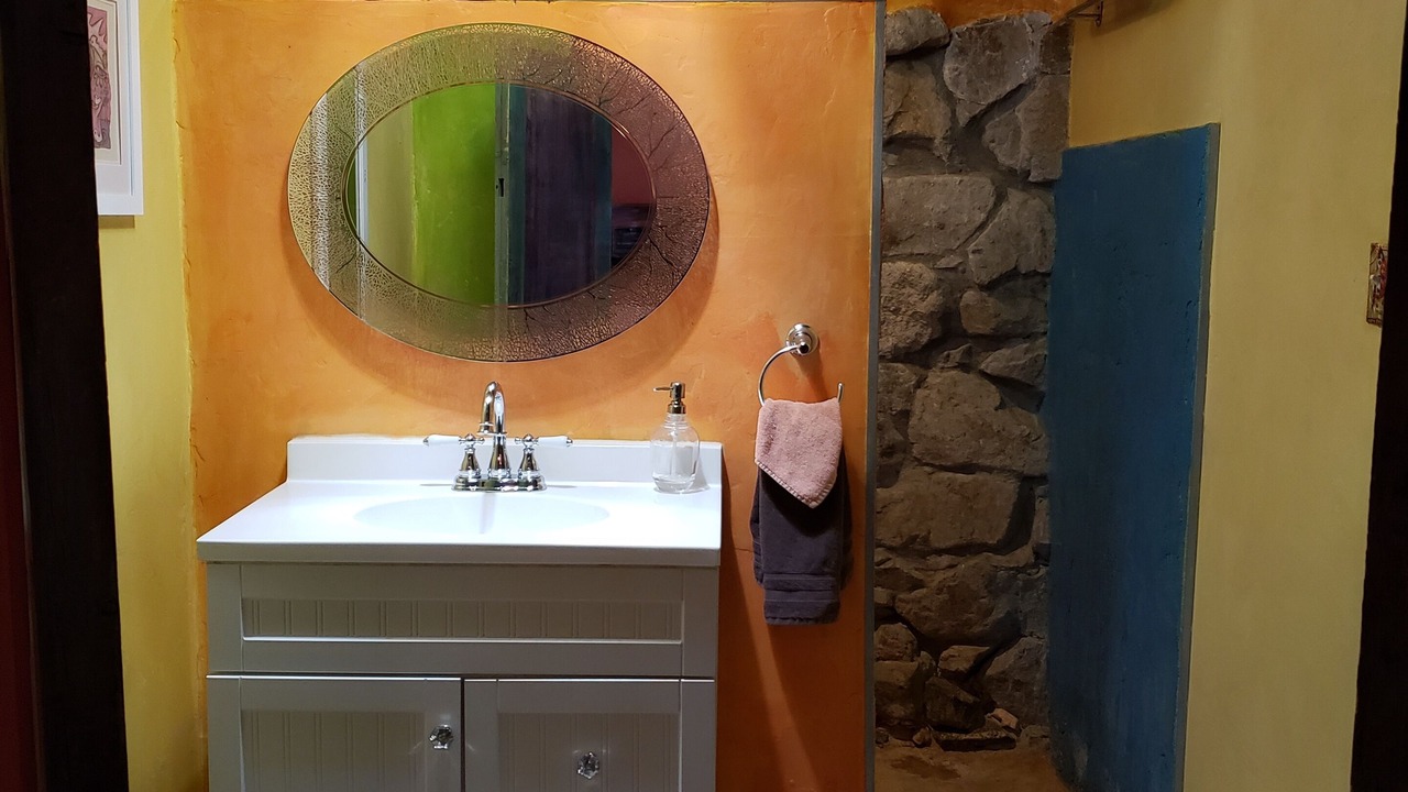Photo of Bathroom in Cerrillos