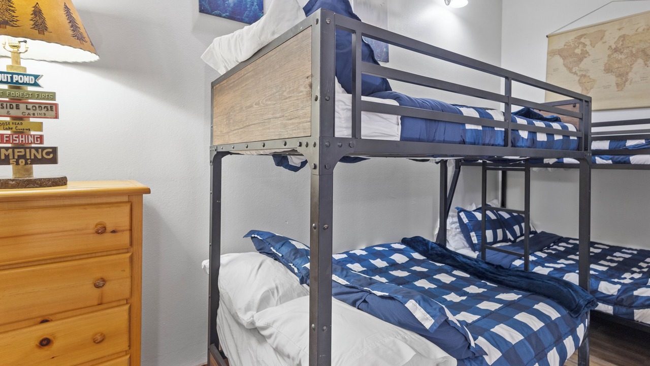 Photo of Bedroom in Red River