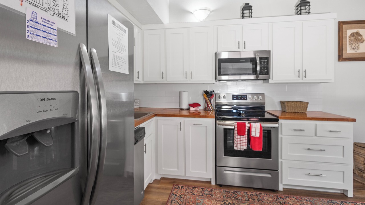 Photo of Kitchen in Red River