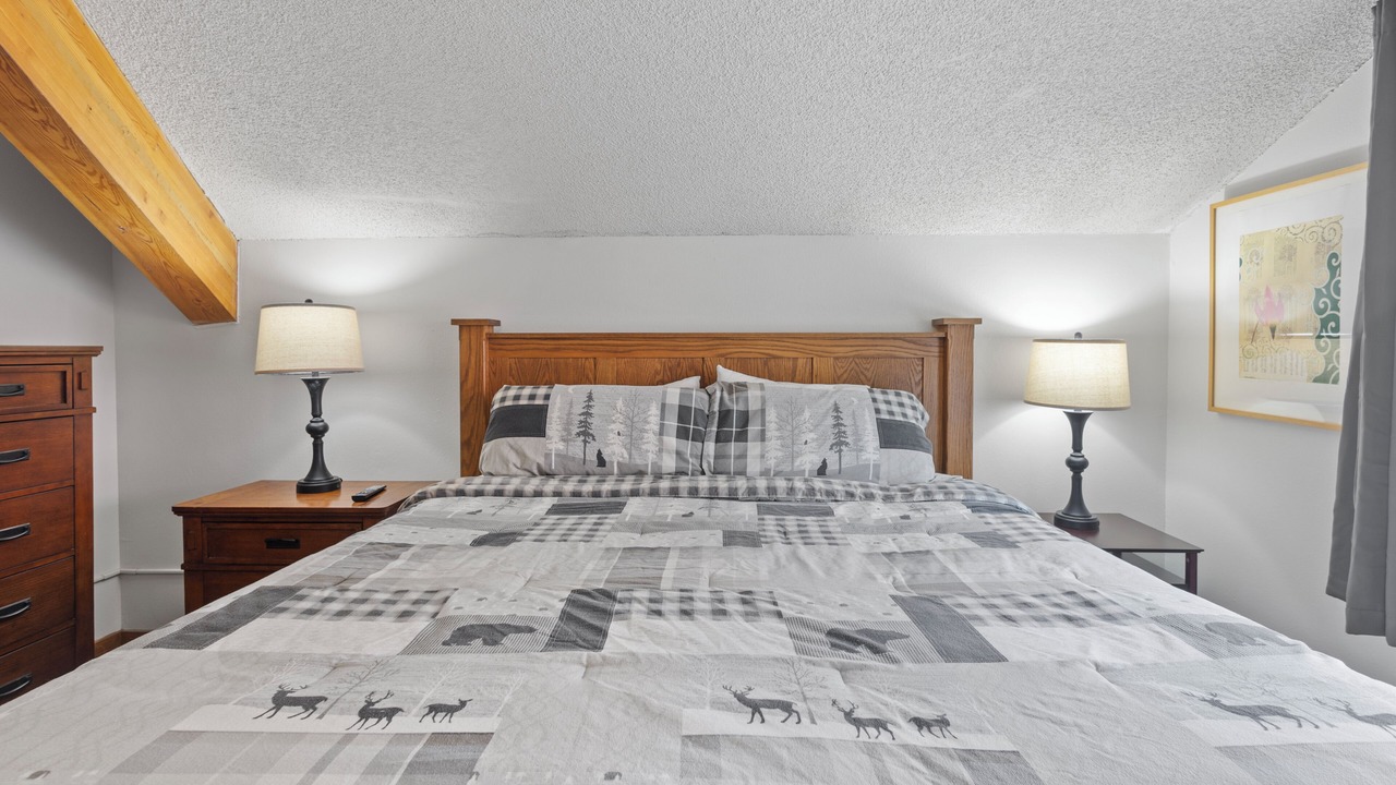Photo of Bedroom in Red River