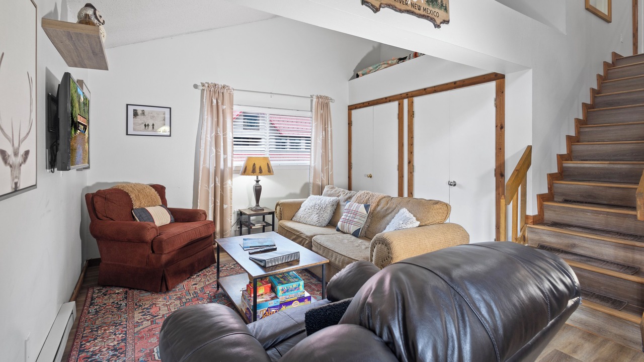 Photo of Livingroom in Red River