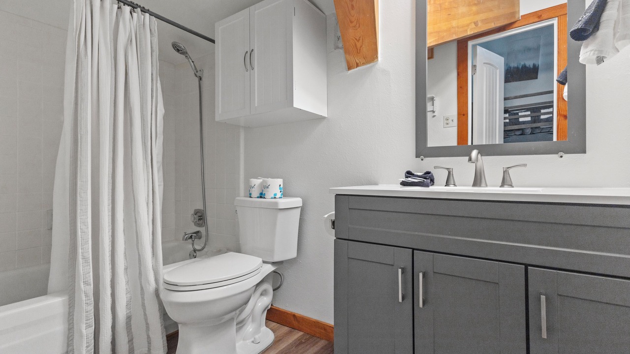 Photo of Bathroom in Red River