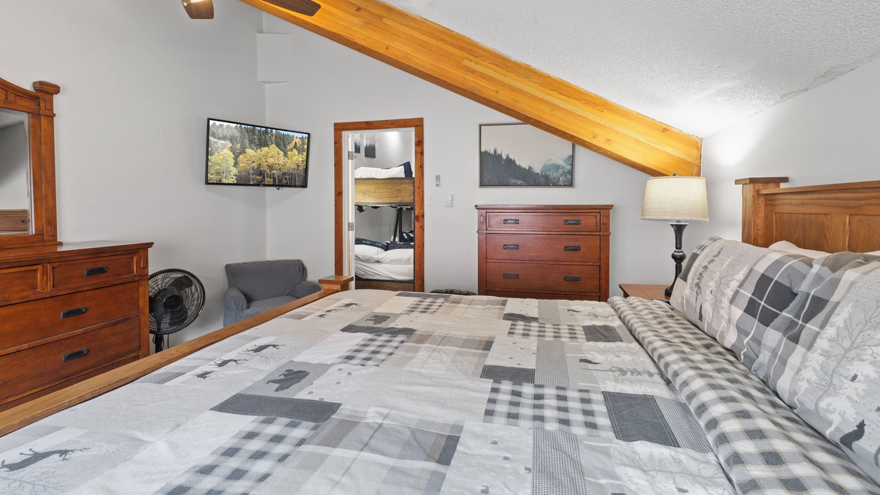 Photo of Bedroom in Red River