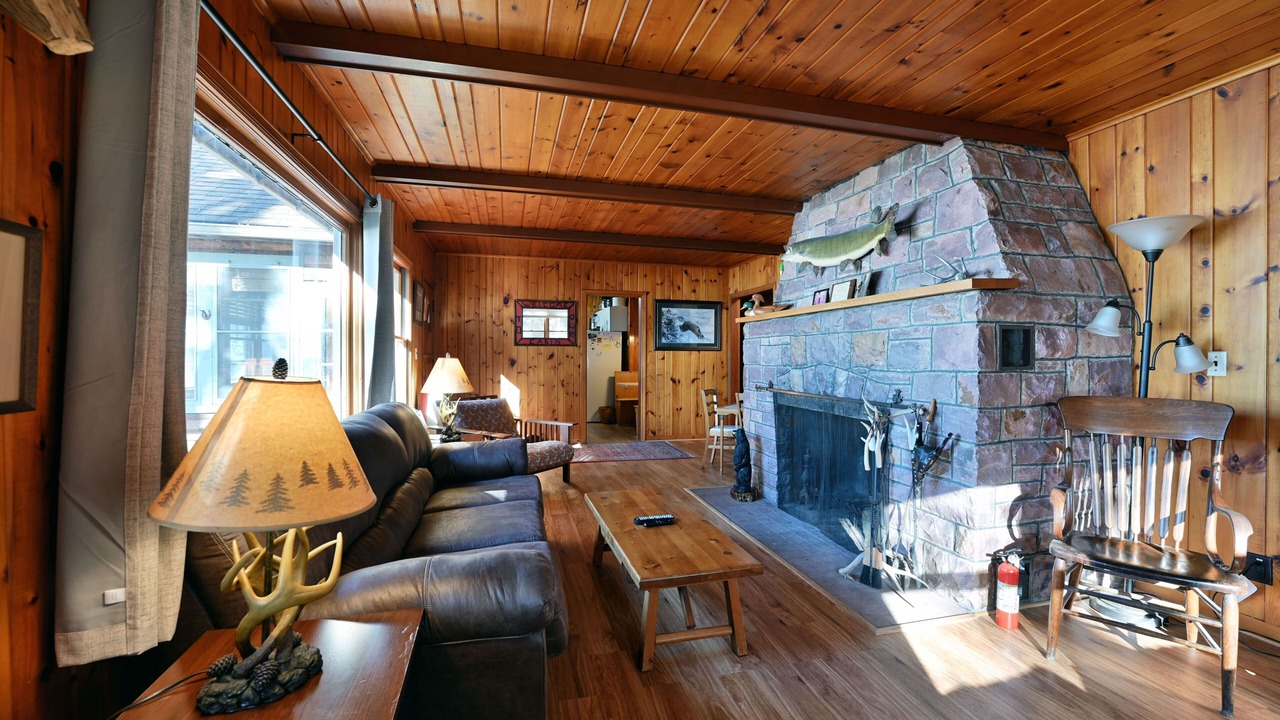 Photo of Livingroom in Hayward