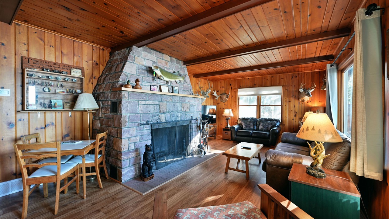 Photo of Livingroom in Hayward