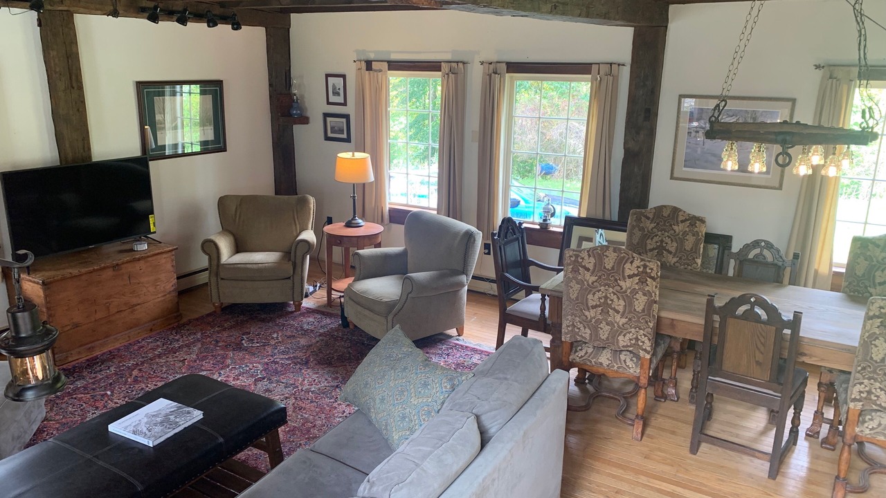 Photo of Livingroom in Arlington