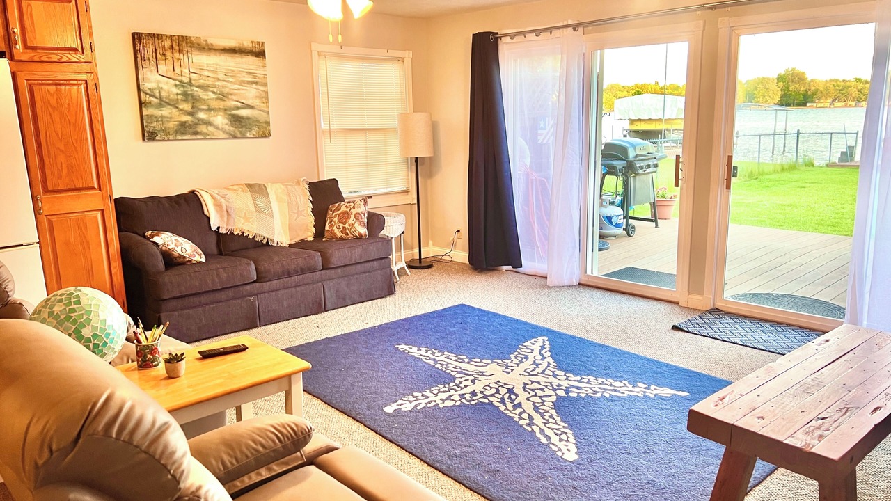 Photo of Livingroom in Lake Odessa
