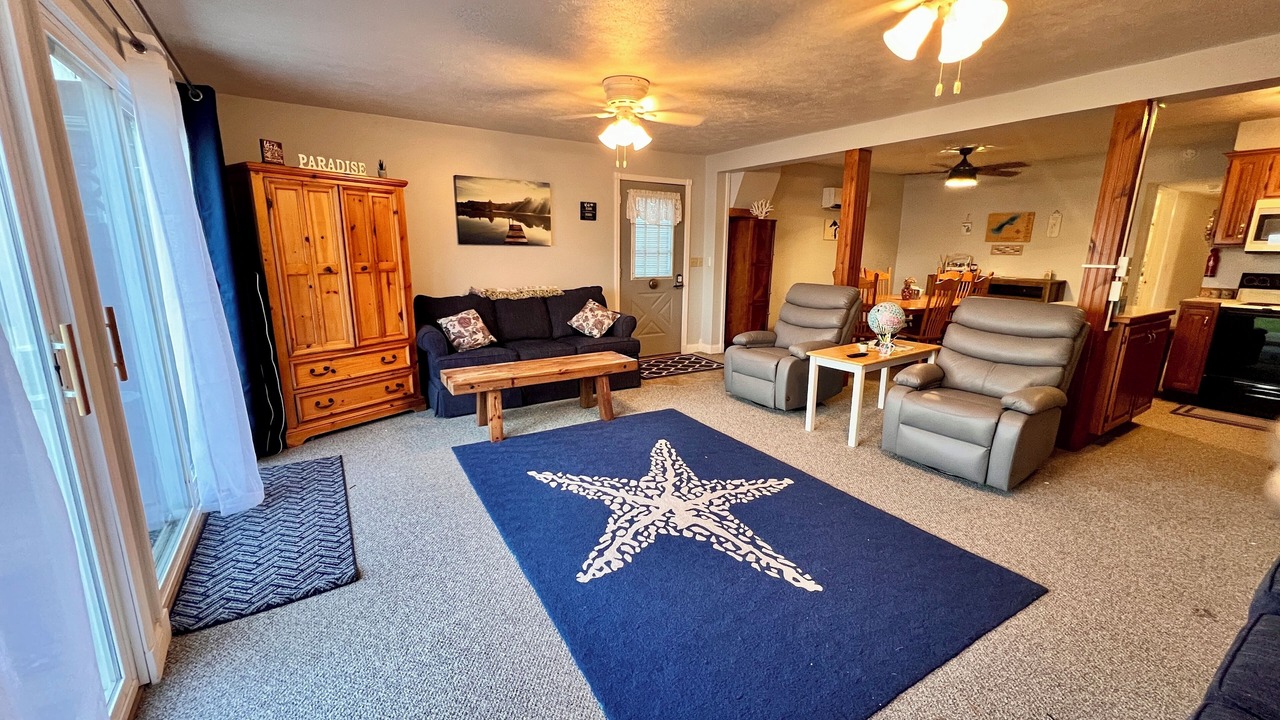 Photo of Livingroom in Lake Odessa