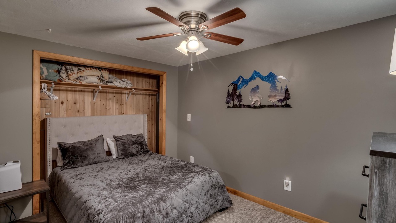 Photo of Bedroom in Pillar Point