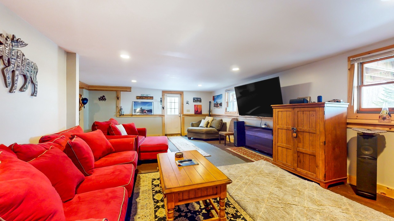 Photo of Livingroom in North Troy