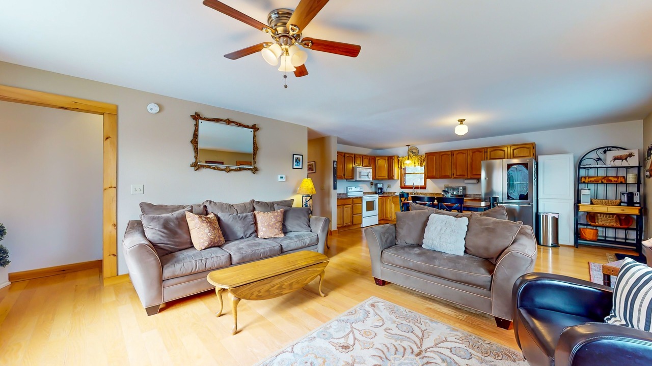 Photo of Livingroom in North Troy