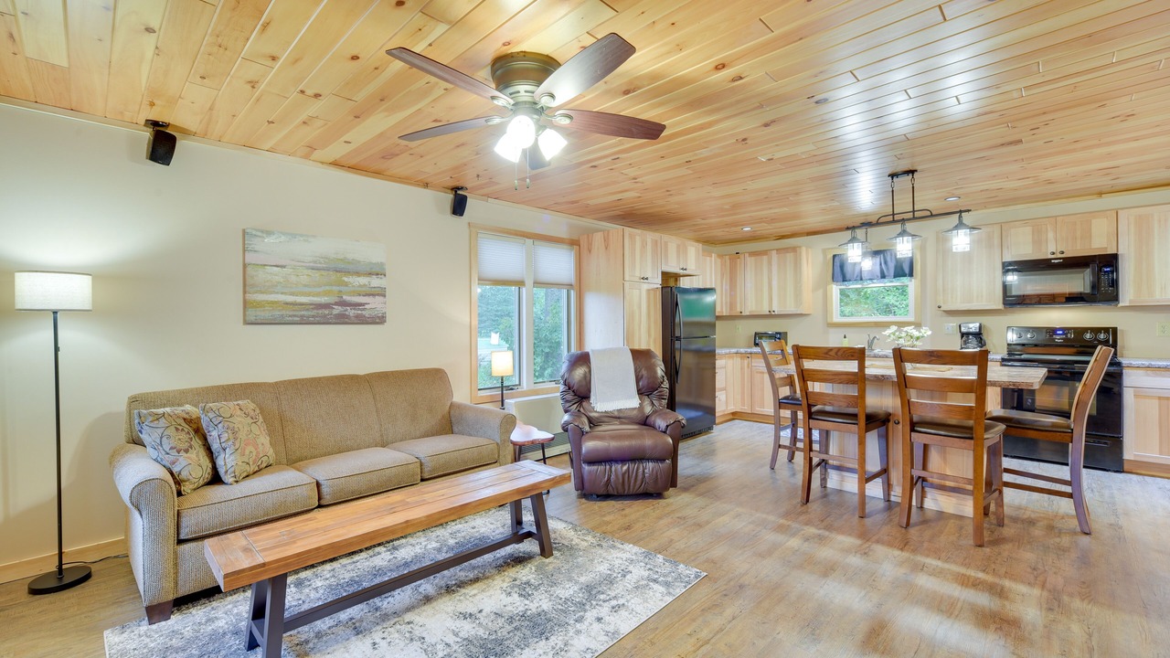 Photo of Livingroom in Cable
