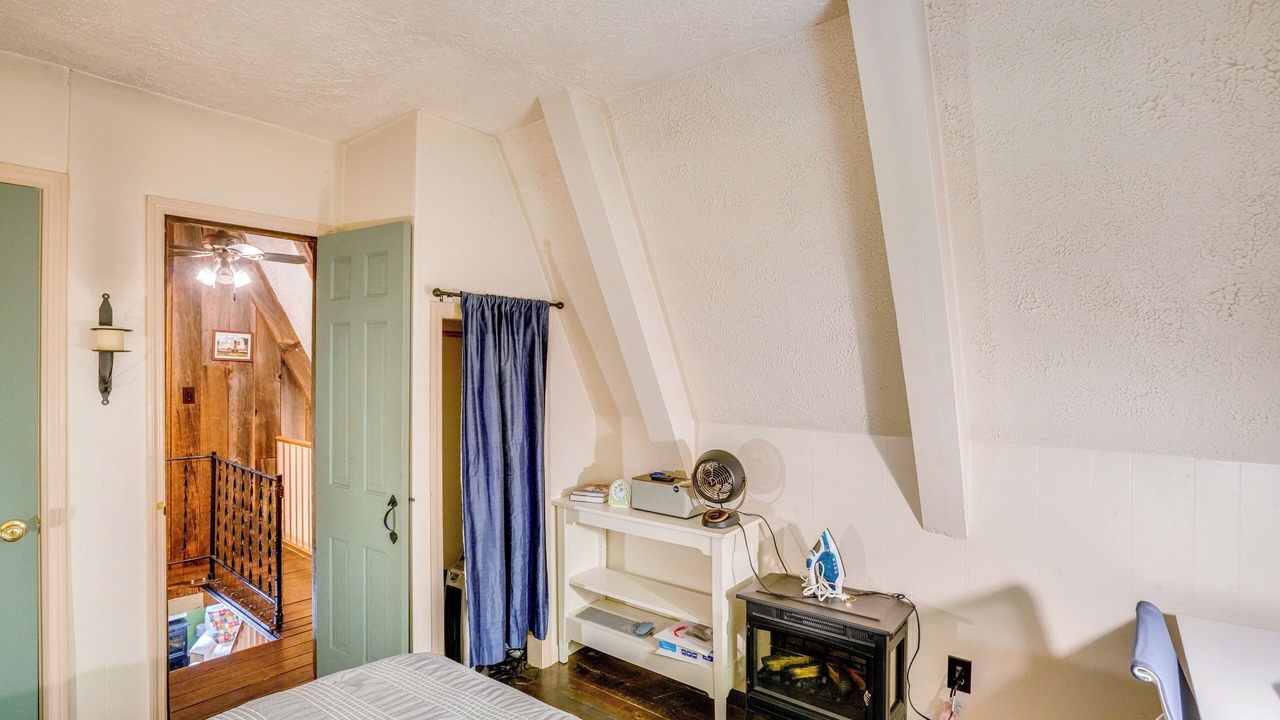 Photo of Bedroom in Becket