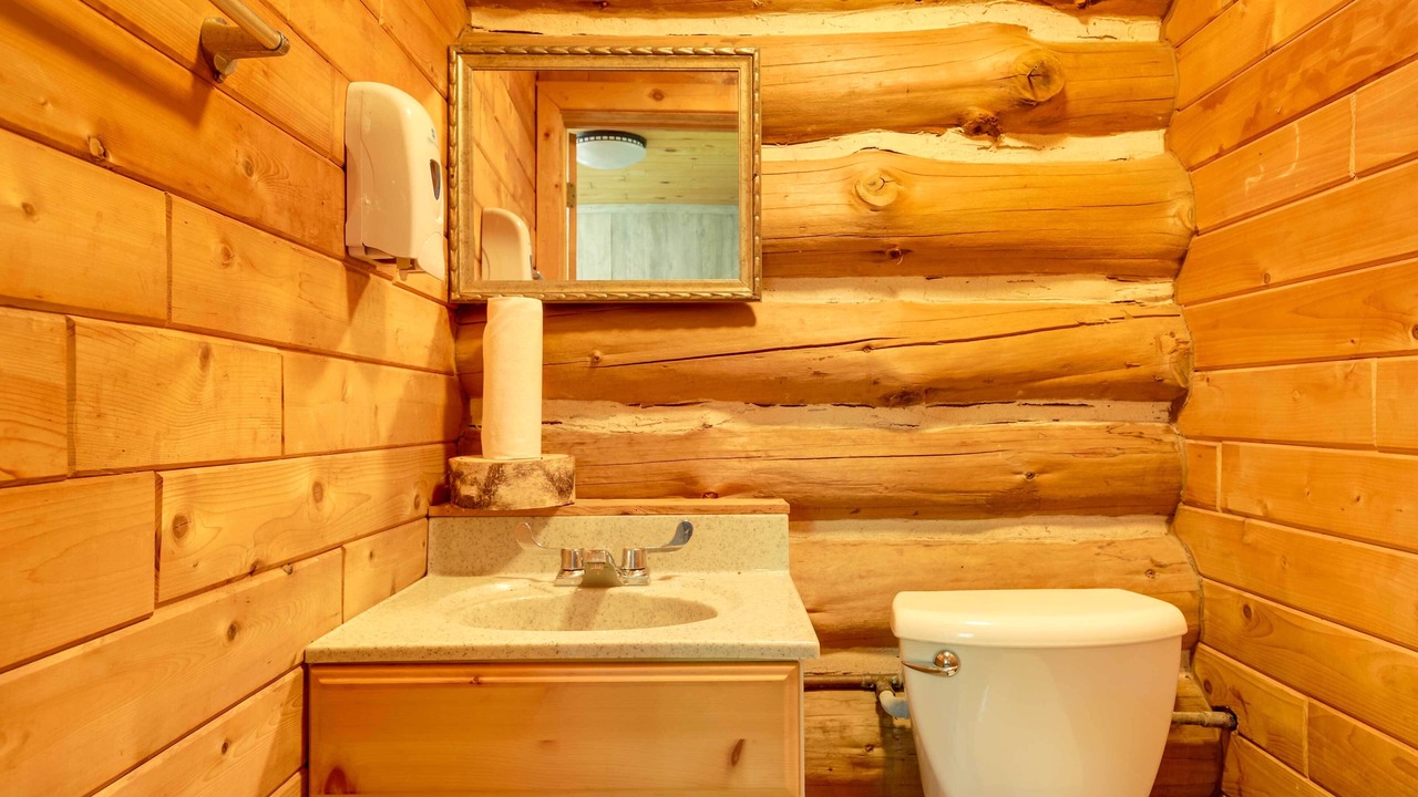 Photo of Bathroom in Hill