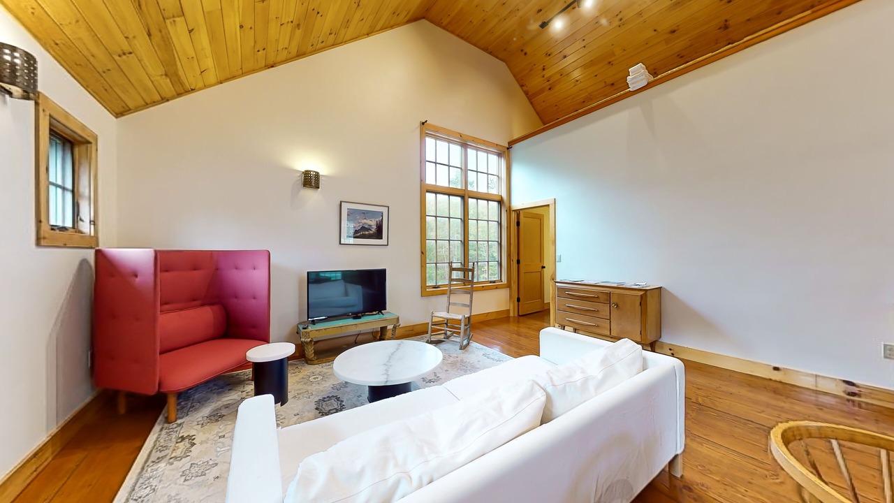 Photo of Livingroom in Starksboro