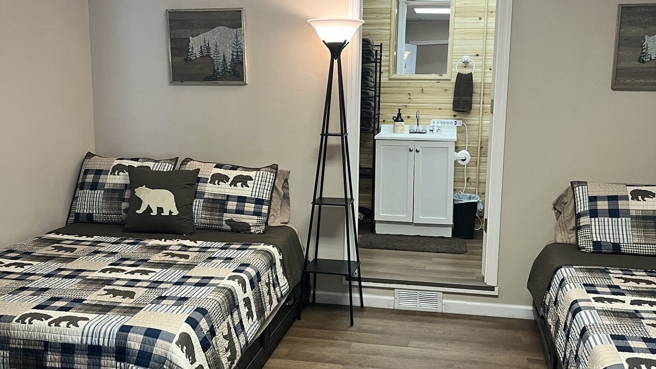 Photo of Bedroom in Red Jacket