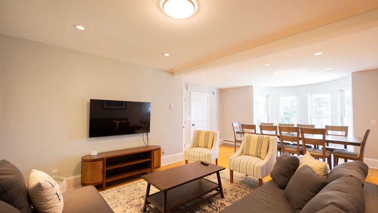 Photo of Livingroom in Saratoga Springs