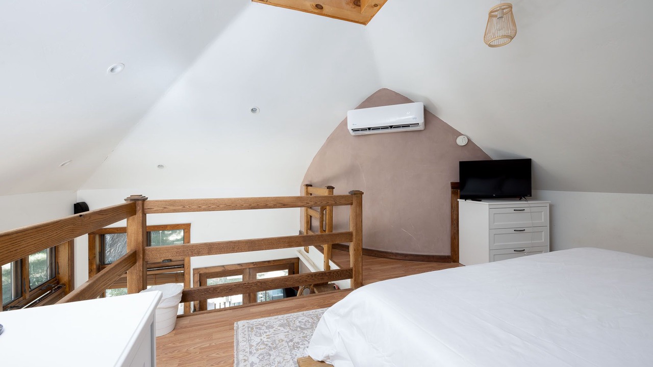 Photo of Bedroom in Aztec