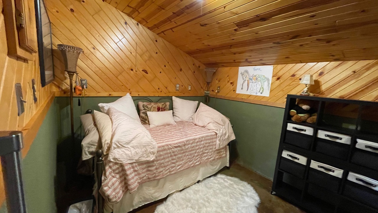 Photo of Bedroom in Hager City