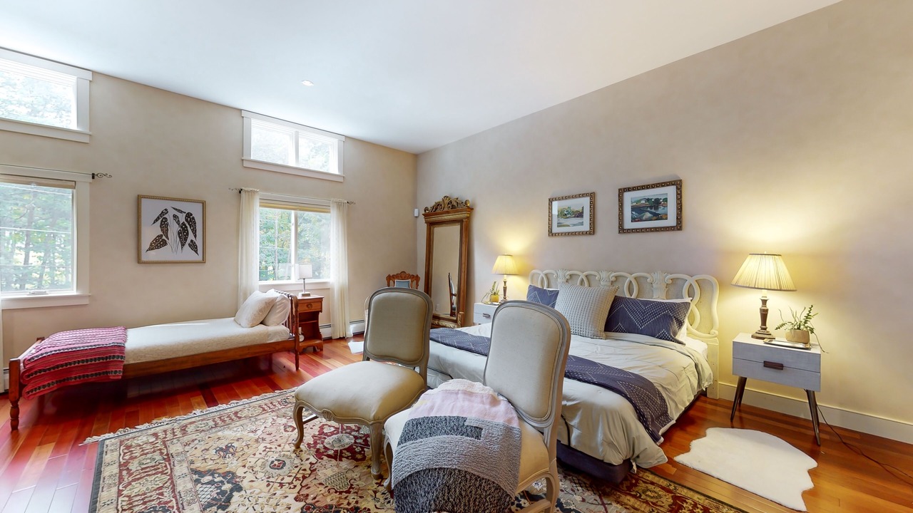 Photo of Bedroom in Warren