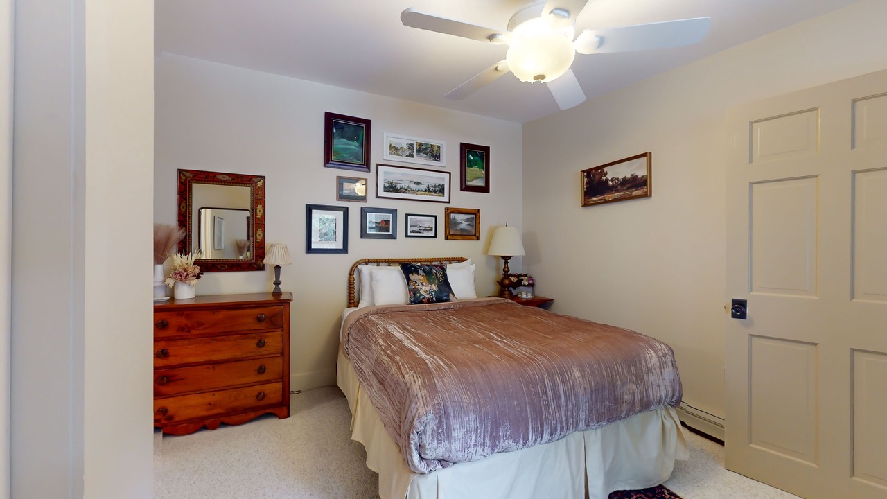 Photo of Bedroom in Warren