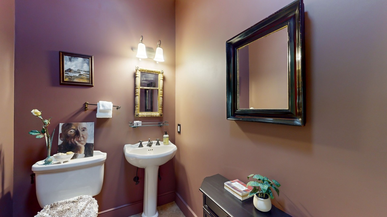 Photo of Bathroom in Warren