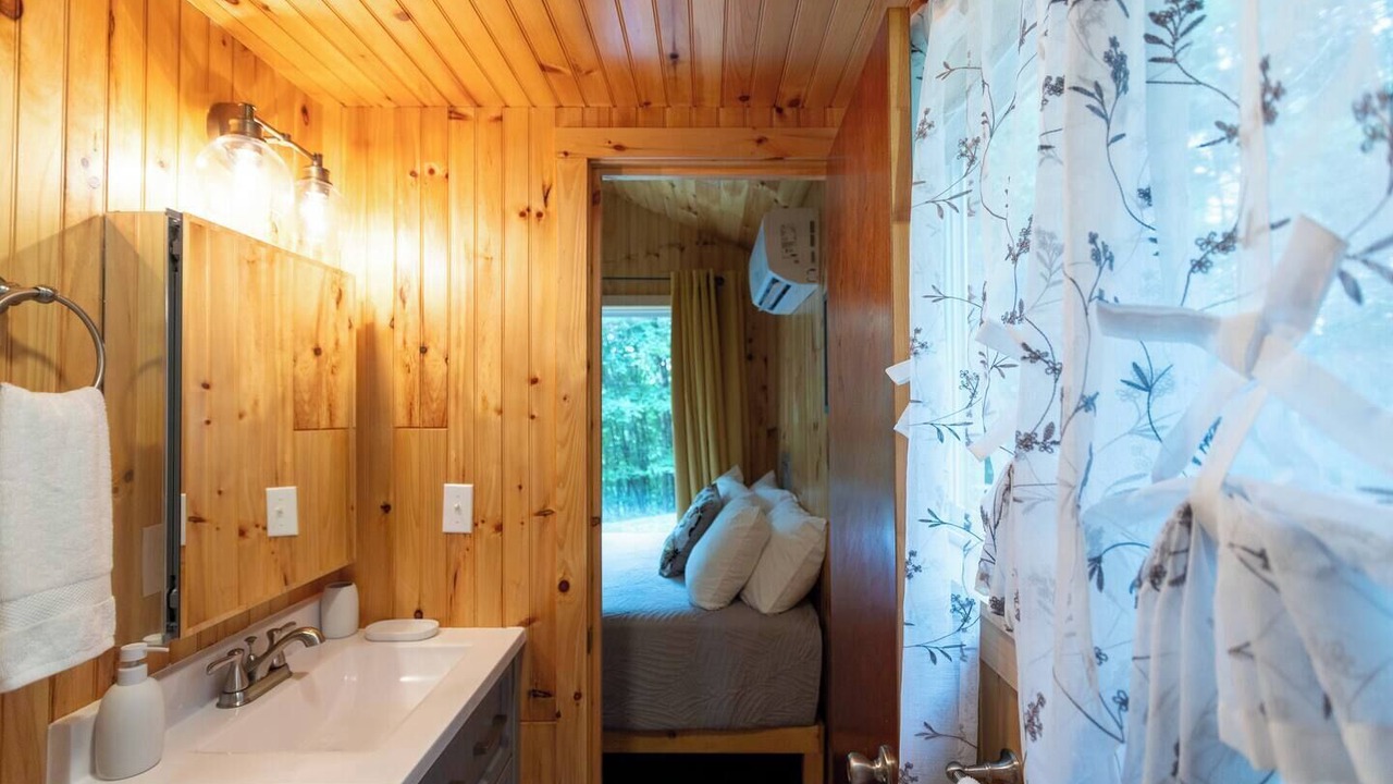 Photo of Bathroom in Dailey