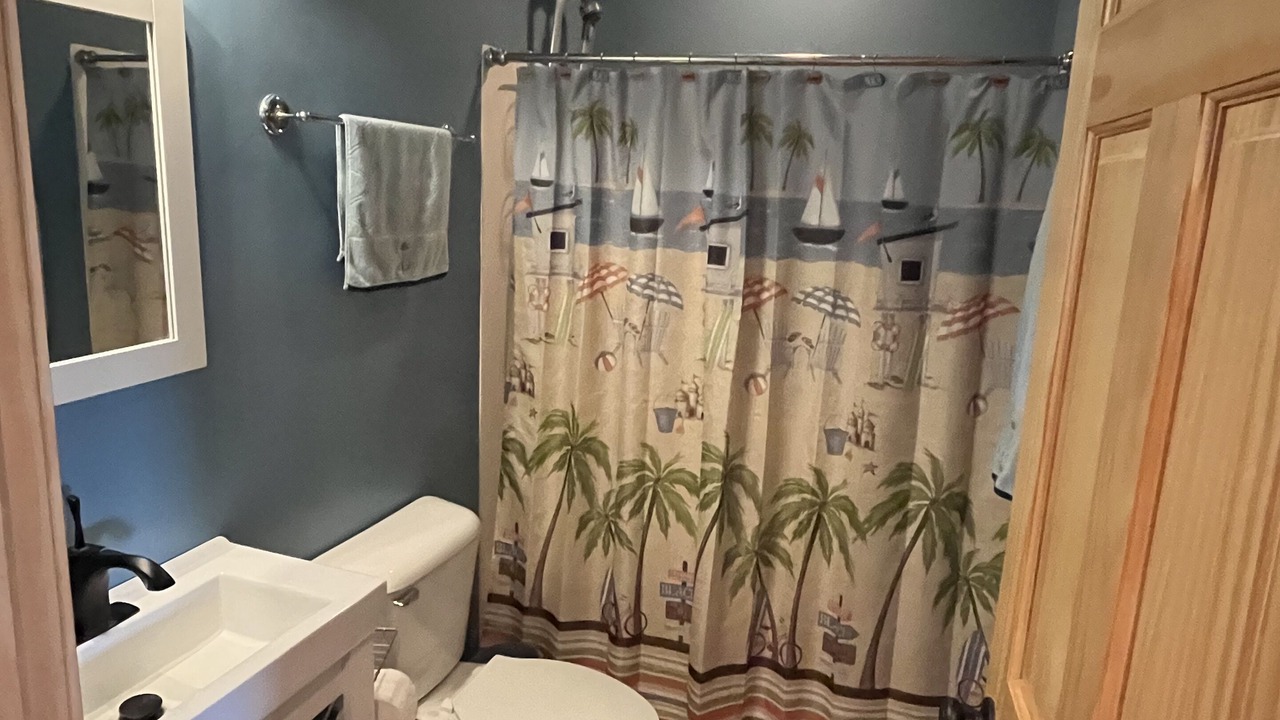 Photo of Bathroom in Kendall