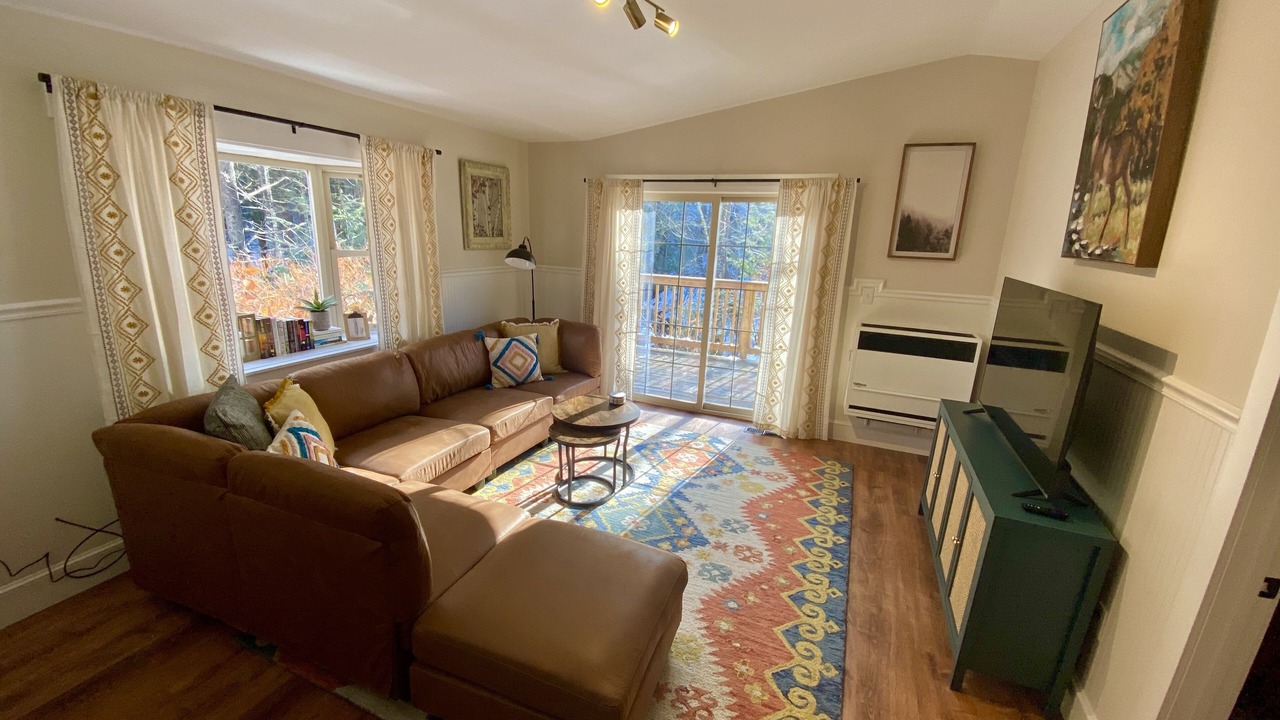 Photo of Livingroom in Ludlow