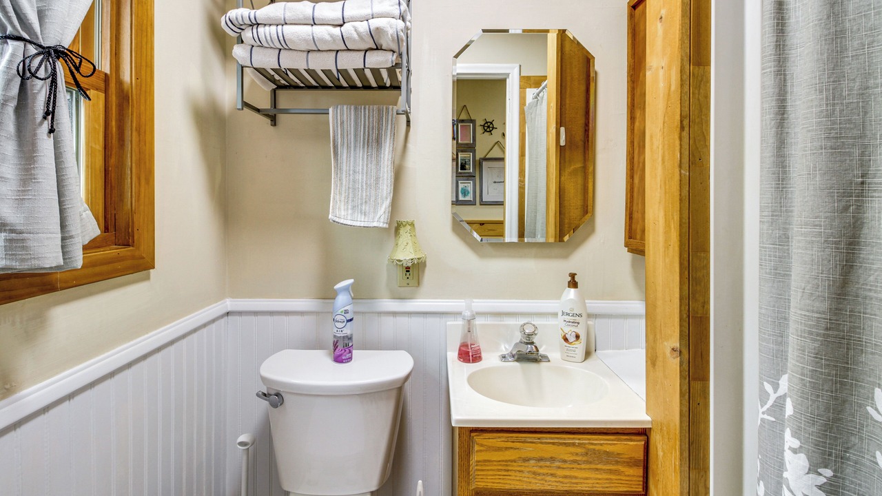 Photo of Bathroom in South Harbor