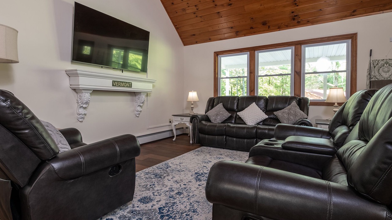 Photo of Livingroom in Poultney