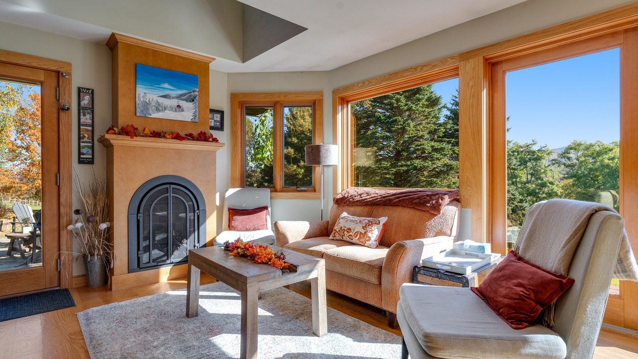 Photo of Livingroom in Stowe Hollow