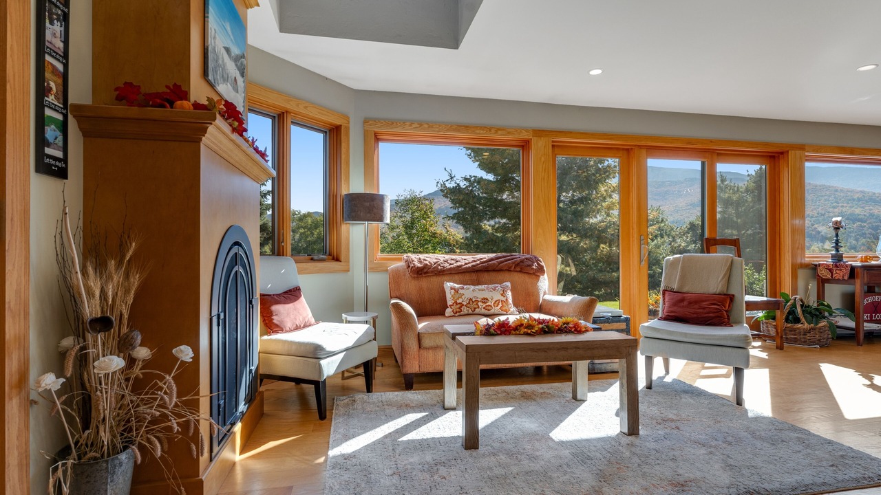 Photo of Livingroom in Stowe Hollow