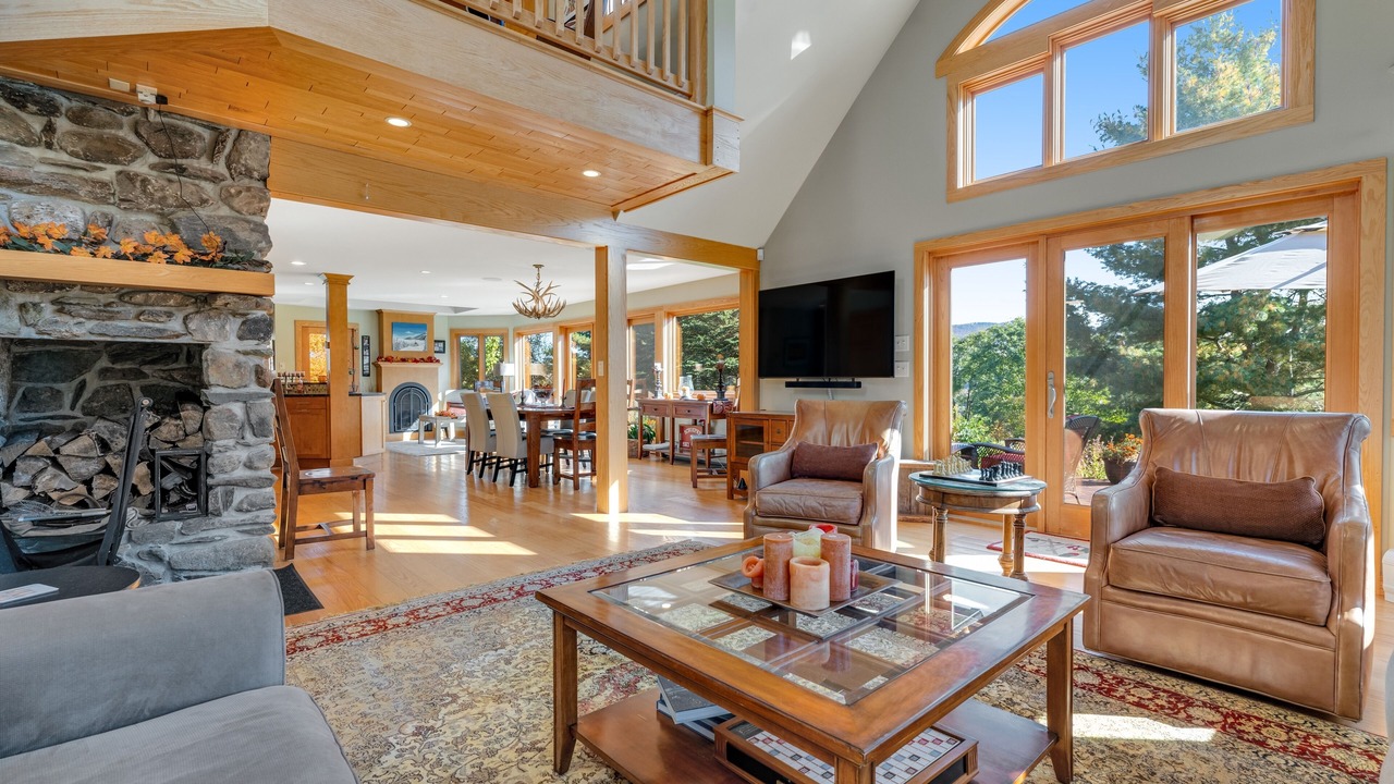 Photo of Livingroom in Stowe Hollow