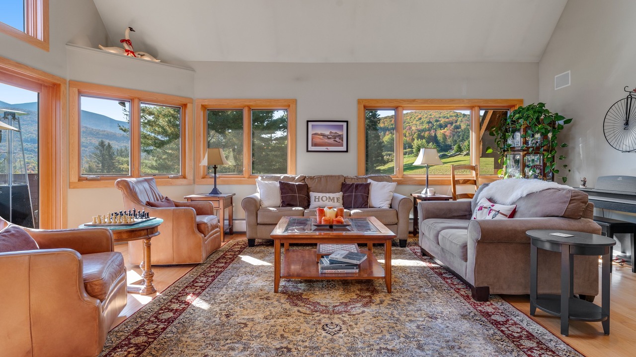 Photo of Livingroom in Stowe Hollow