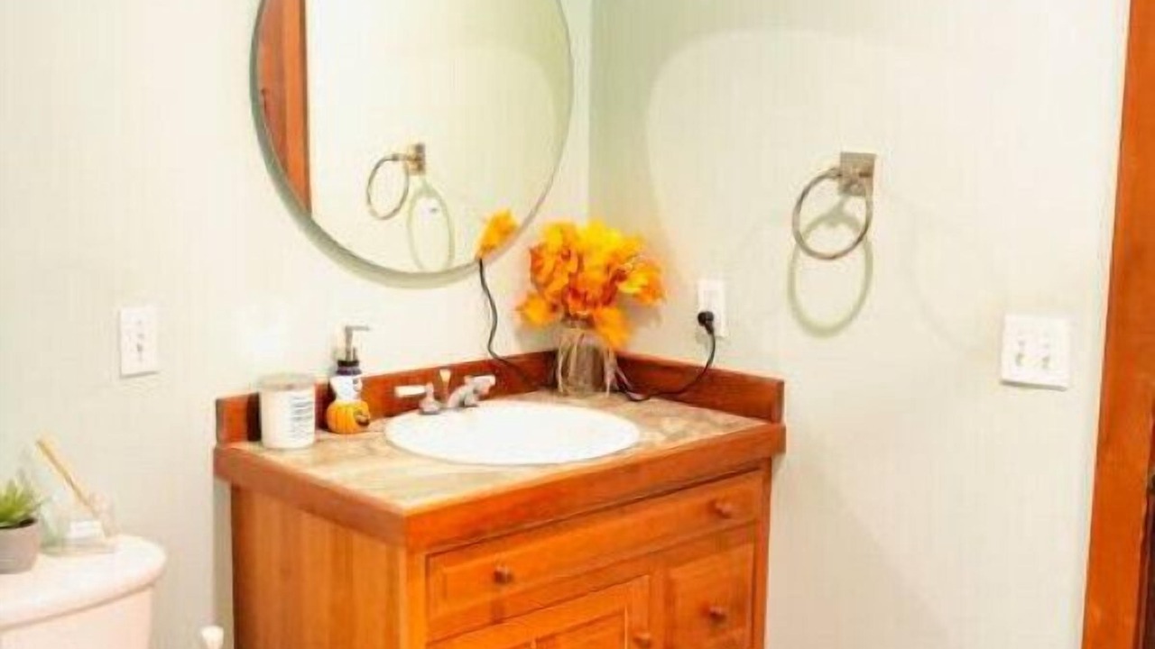 Photo of Bathroom in Eden