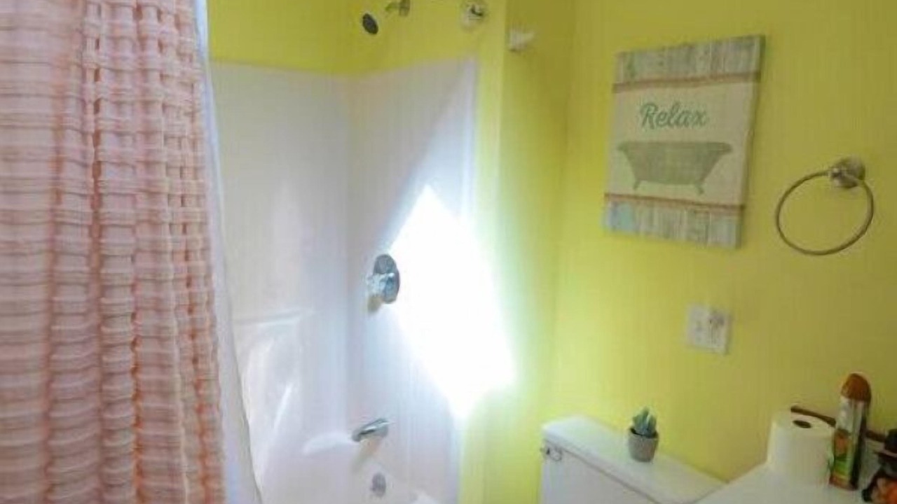 Photo of Bathroom in Eden