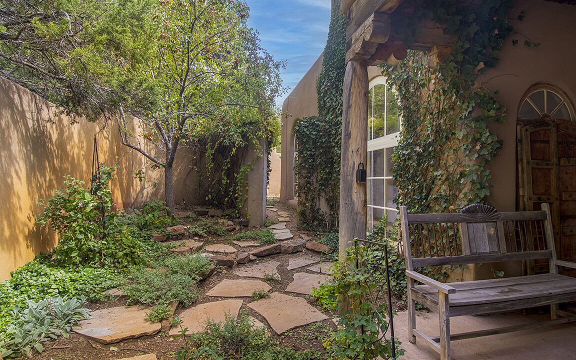 Photo of Patio Balcony in North Hills