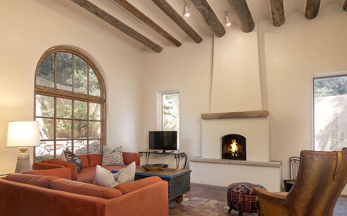 Photo of Livingroom in North Hills