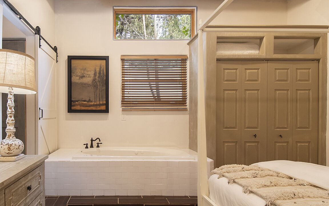 Photo of Bedroom in Hyde Park Estates