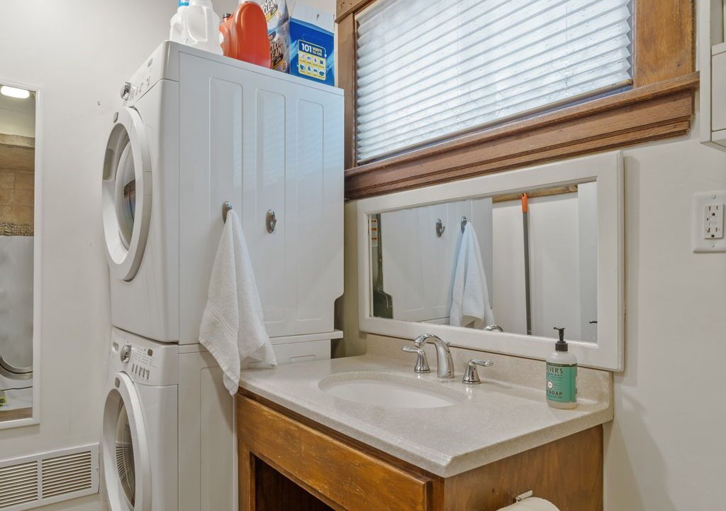 Photo of Bathroom in Linden Hills